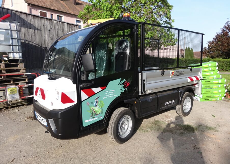 Vehicule electrique du service technique